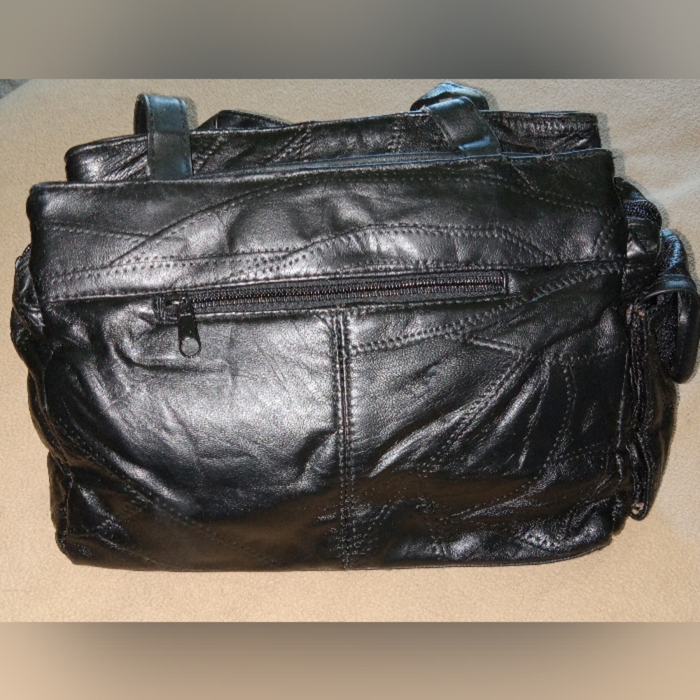 Basic Blk Purse - image 2